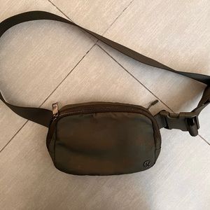 Lululemon camo belt bag